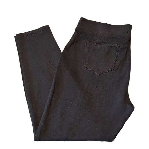 Style & Co. Pants - MACY'S STYLE & CO. Pants Dark gray 2 Back pockets Seam down mid front Stretchy